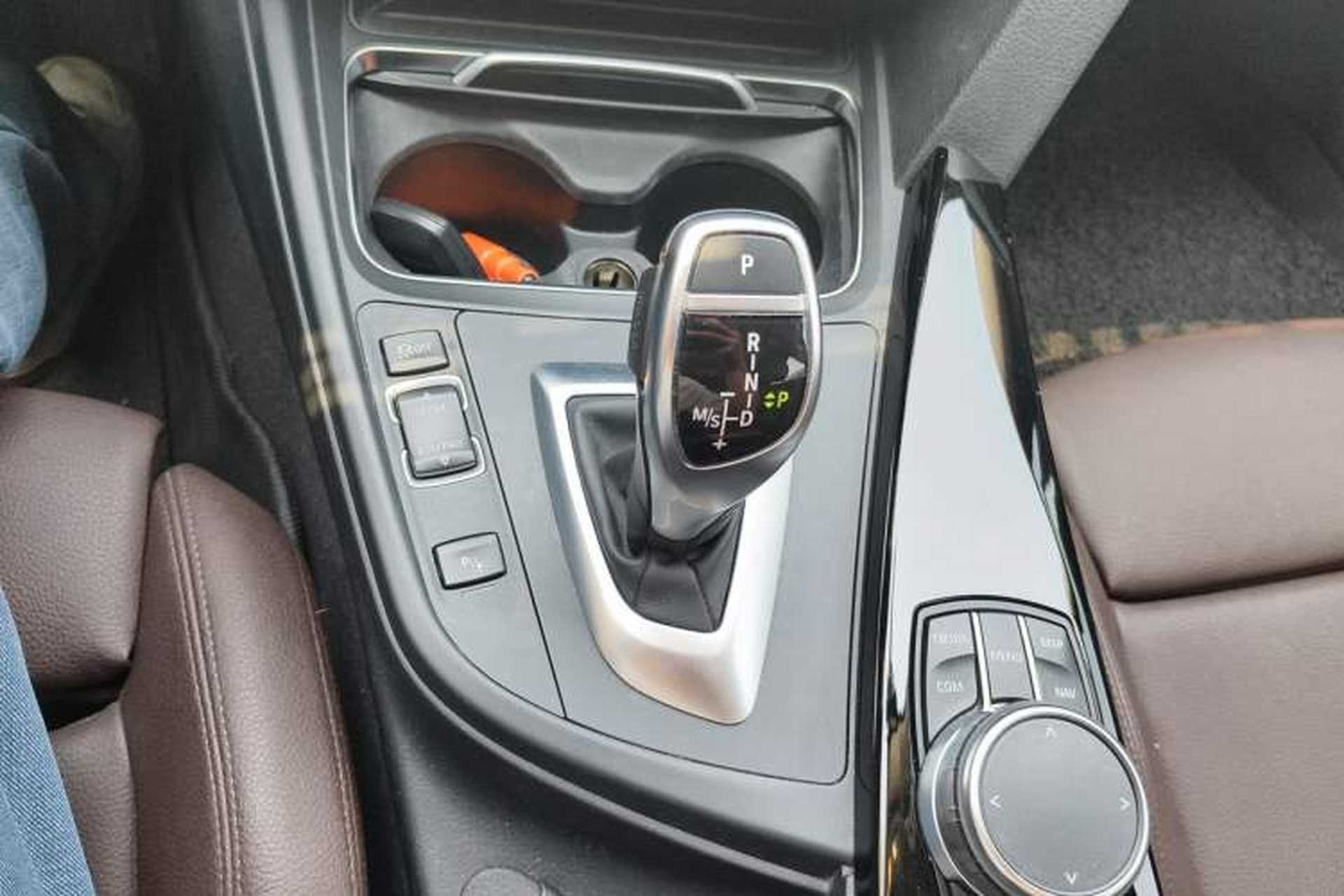 Used BMW 3 Series 2018 320Li Leading Model M Sport Package Gear Lever