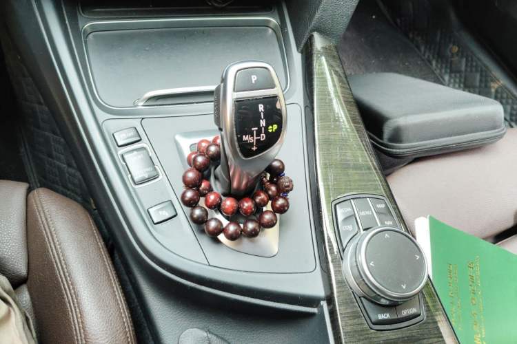 Used BMW 3 Series 2018 320Li Leading Luxury Package Gear Lever