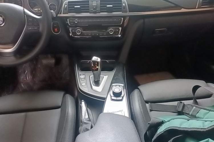 Used BMW 3 Series 2018 320Li Fashion Model Gear Lever