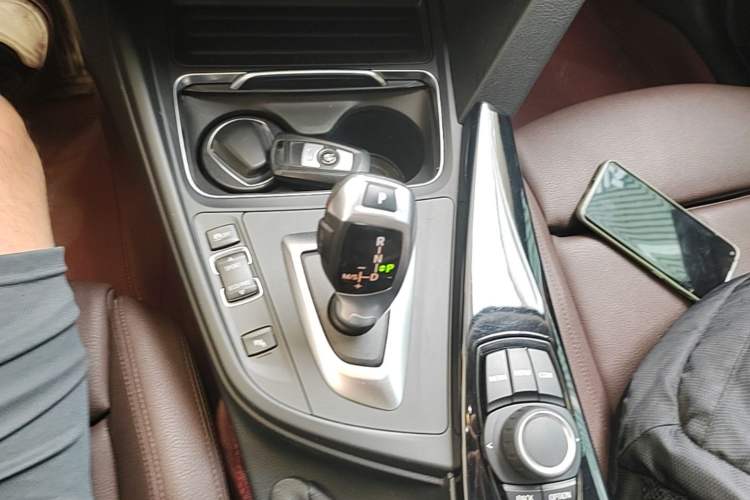 Used BMW 3 Series 2018 320Li Fashion Model Gear Lever