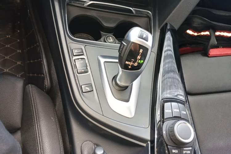 Used BMW 3 Series 2018 318Li Gear Lever