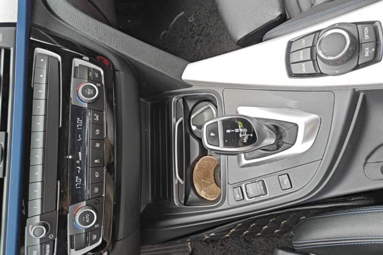 Used BMW 3 Series 2018 320i M Sport Package Gear Lever