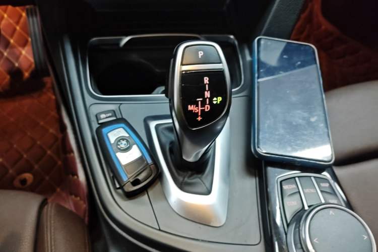 Used BMW 3 Series 2018 320Li M Sport Night Edition Gear Lever