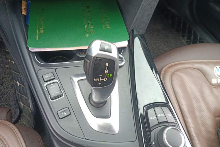 Used BMW 3 Series 2018 318Li Gear Lever
