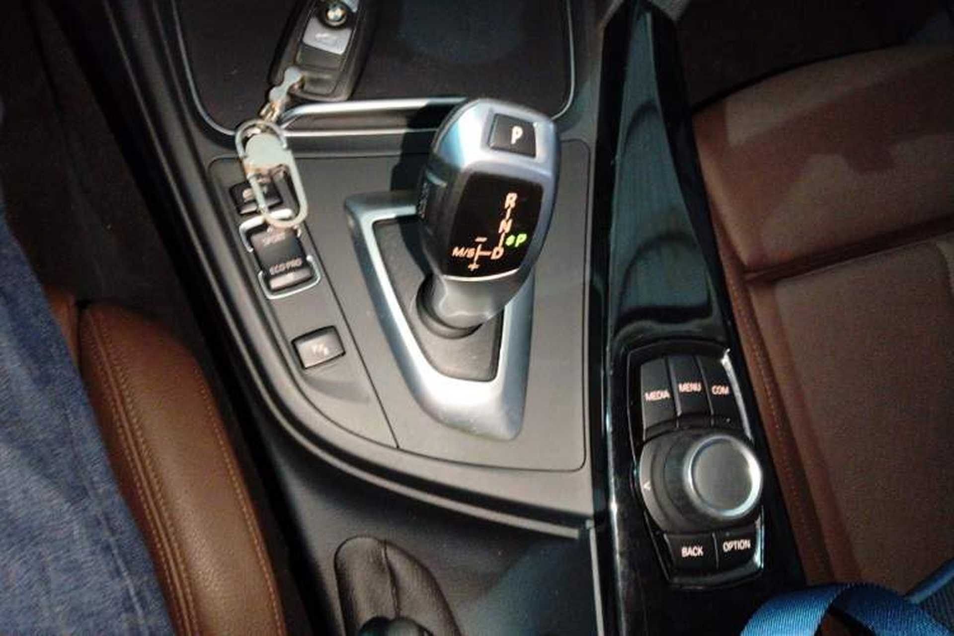 Used BMW 3 Series 2018 320Li Fashion Model Gear Lever