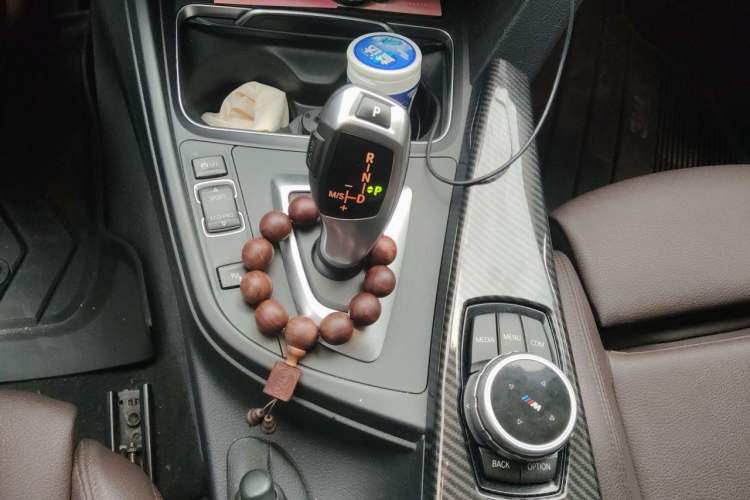 Used BMW 3 Series 2018 320Li Fashion Model Gear Lever