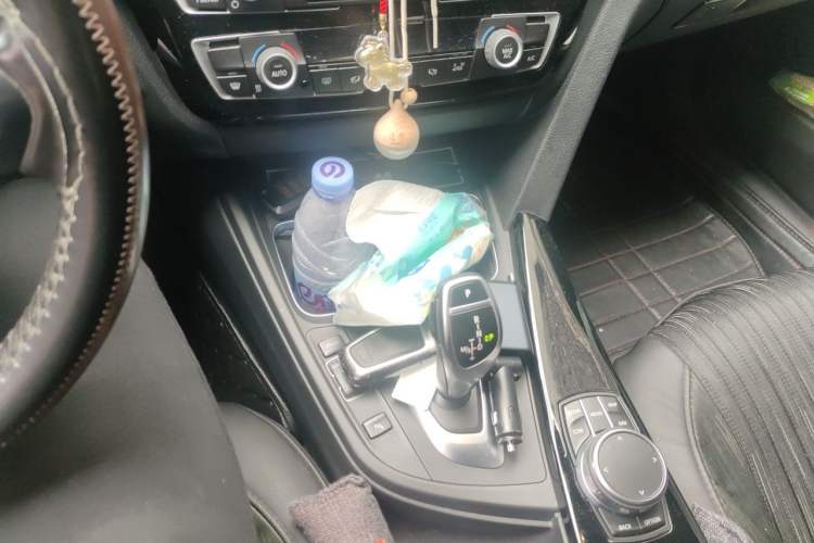 Used BMW 3 Series 2018 320Li Leading Model M Sport Package Gear Lever