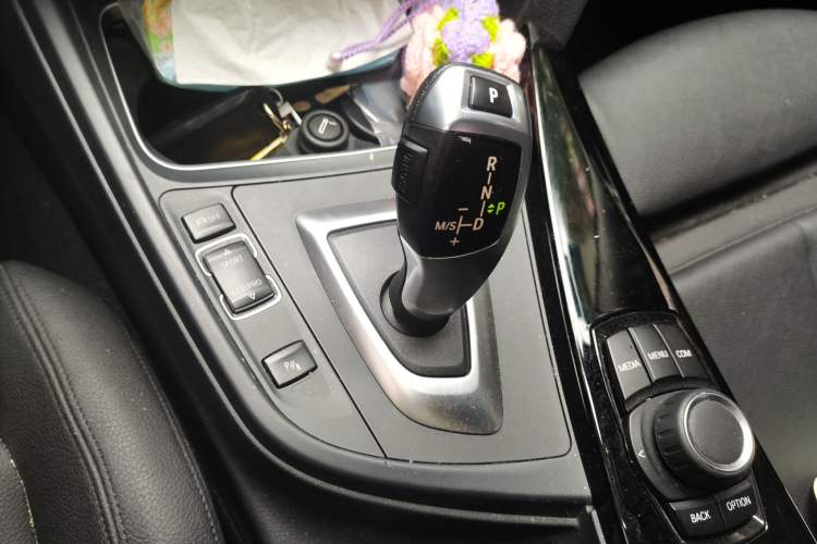 Used BMW 3 Series 2018 320Li Fashion Model Gear Lever
