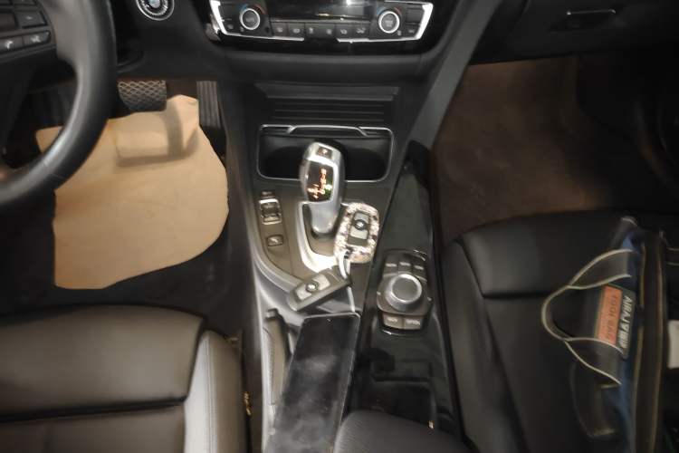 Used BMW 3 Series 2018 318Li Gear Lever