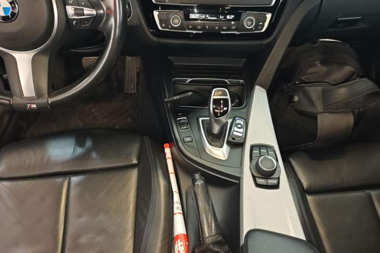 Used BMW 3 Series 2018 320i M Sport Package Gear Lever
