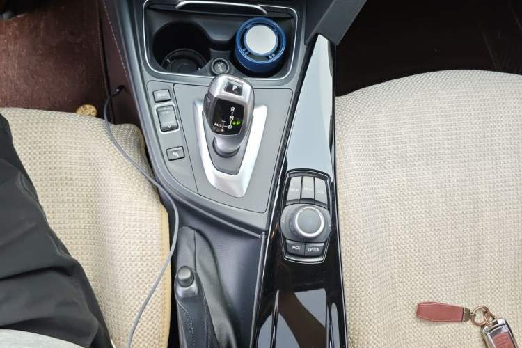 Used BMW 3 Series 2018 320Li Fashion Model Gear Lever