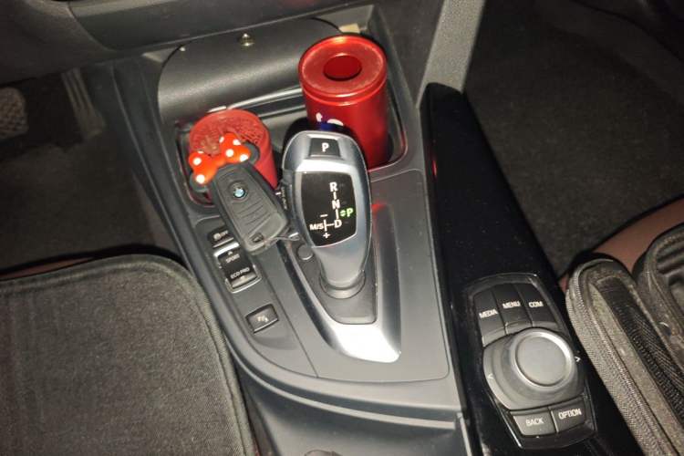 Used BMW 3 Series 2018 320Li Fashion Model Gear Lever