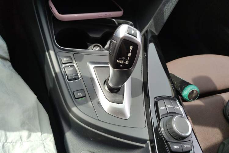 Used BMW 3 Series 2018 320Li Fashion Model Gear Lever