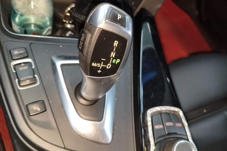 Used BMW 3 Series 2018 320Li Fashion Model Gear Lever