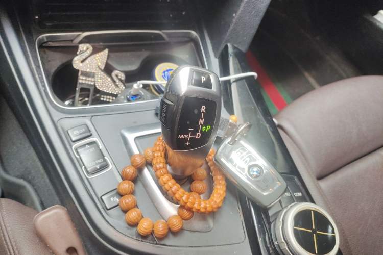 Used BMW 3 Series 2018 320Li Fashion Model Gear Lever
