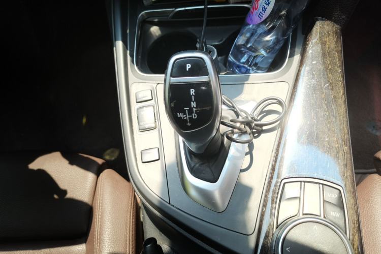 Used BMW 3 Series 2018 320Li M Sport Night Edition Gear Lever