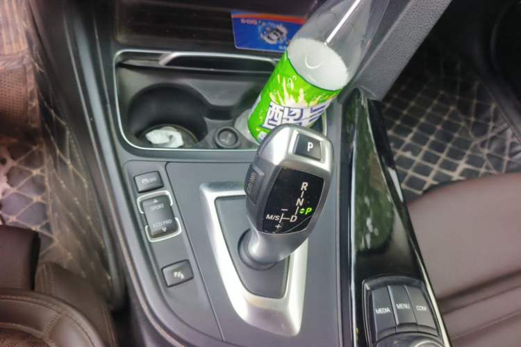 Used BMW 3 Series 2018 320Li Fashion Model Gear Lever