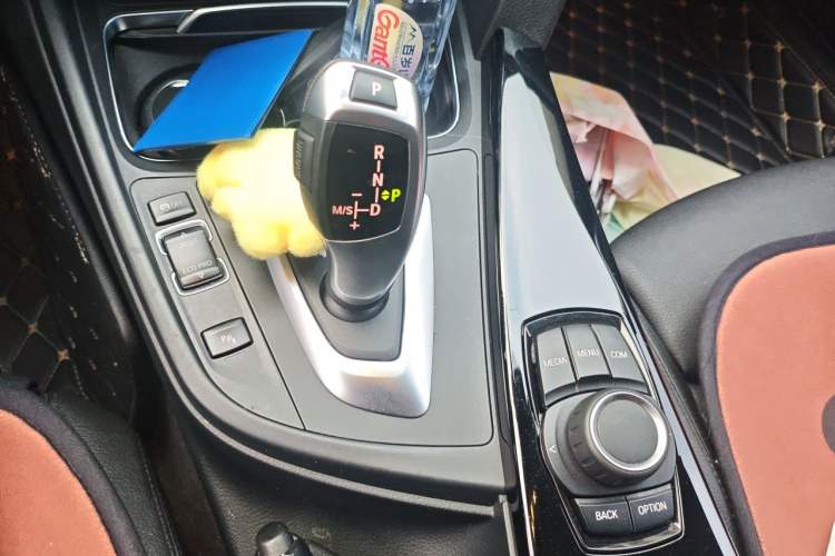 Used BMW 3 Series 2018 320Li Fashion Model Gear Lever
