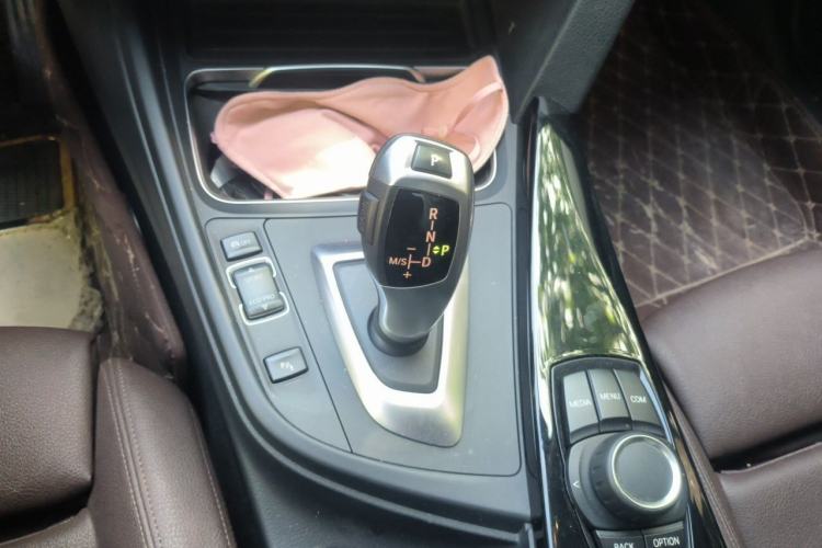 Used BMW 3 Series 2018 320Li Fashion Model Gear Lever