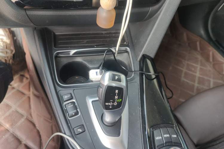 Used BMW 3 Series 2018 320Li Fashion Model Gear Lever