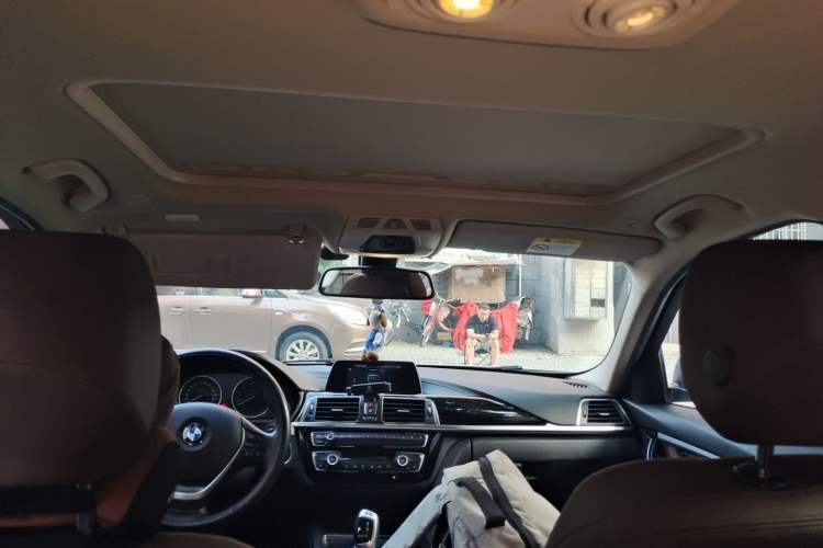 Used BMW 3 Series 2018 320Li Fashion Model Headliner