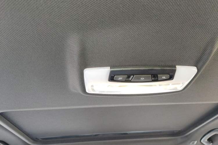 Used BMW 3 Series 2018 320i M Sport Night Edition Headliner