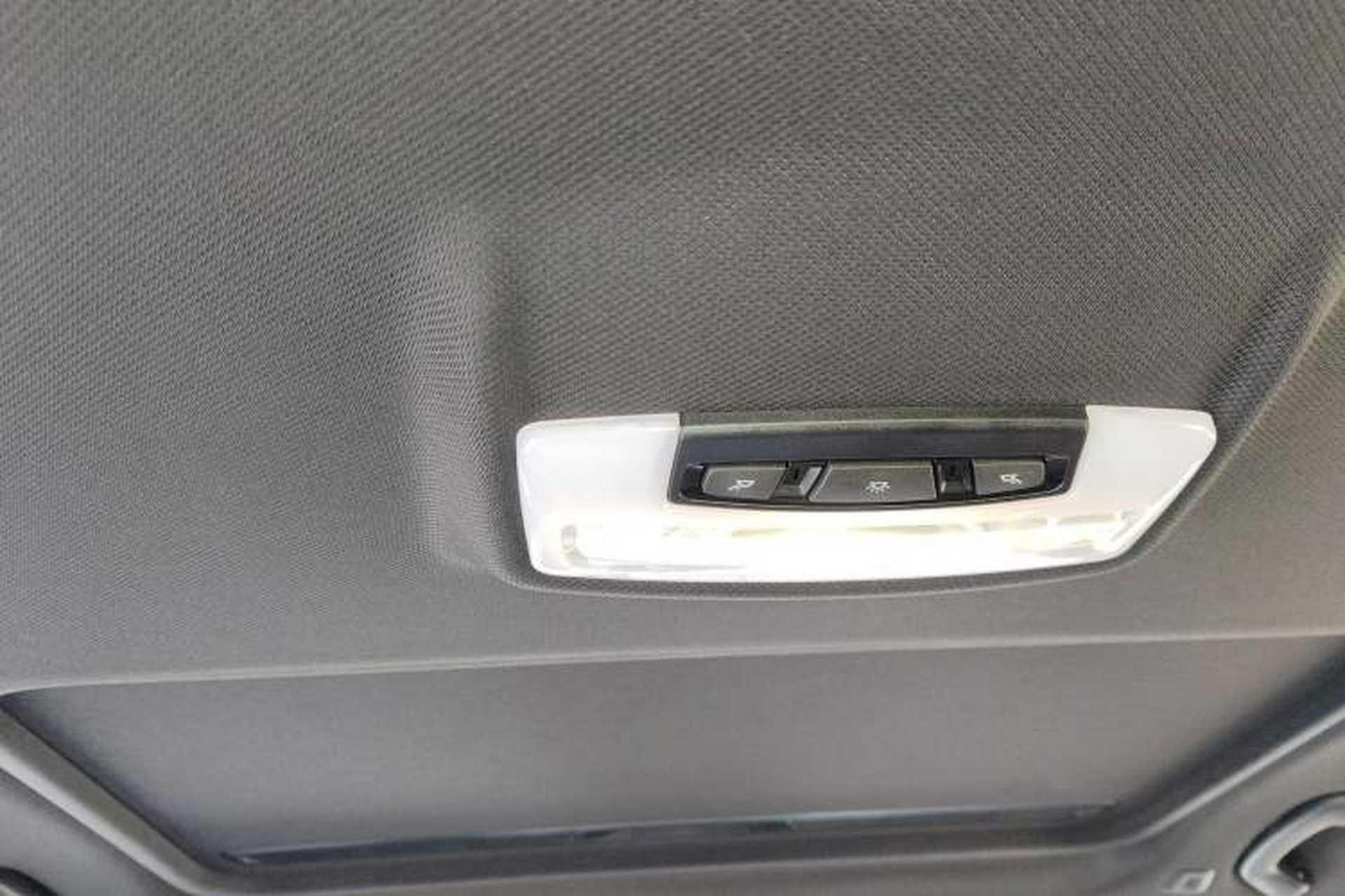 Used BMW 3 Series 2018 320i M Sport Night Edition Headliner