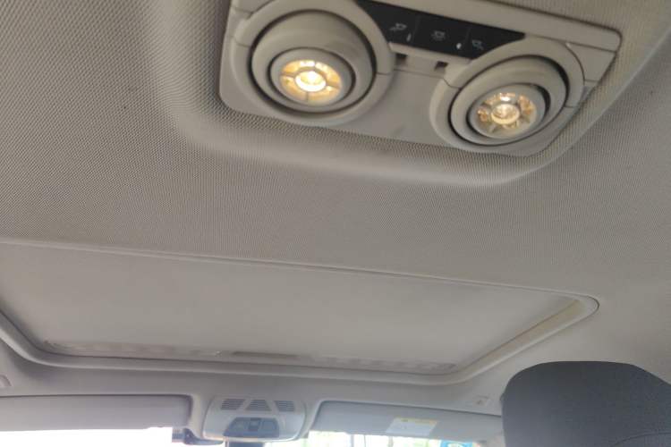 Used BMW 3 Series 2018 320Li Fashion Model Headliner