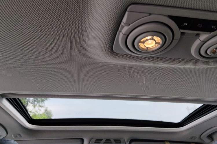 Used BMW 3 Series 2018 320Li Fashion Model Headliner