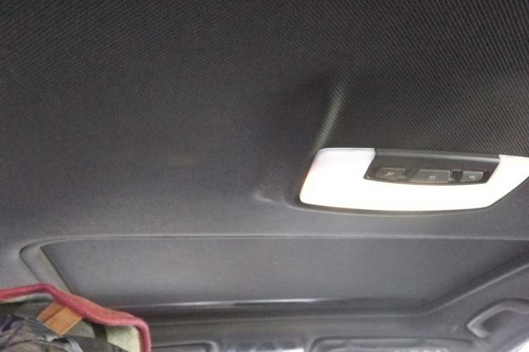 Used BMW 3 Series 2018 320i M Sport Package Headliner