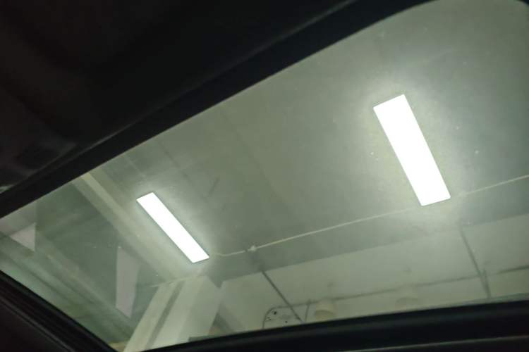 Used BMW 3 Series 2018 320i M Sport Package Headliner