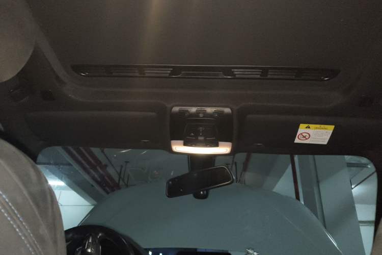 Used BMW 3 Series 2018 320i M Sport Package Headliner