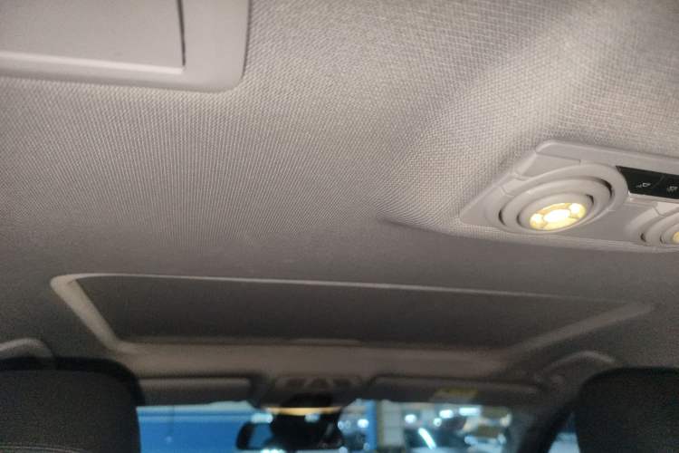 Used BMW 3 Series 2018 320Li Fashion Model Headliner