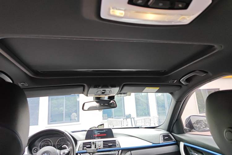Used BMW 3 Series 2018 320i M Sport Package Headliner