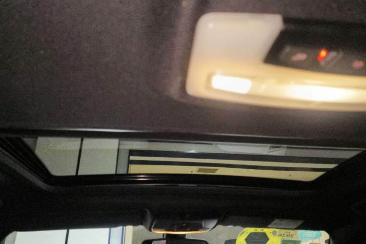 Used BMW 3 Series 2018 320i M Sport Night Edition Headliner