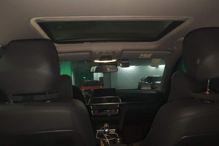 Used BMW 3 Series 2018 320Li Leading Model M Sport Package Headliner