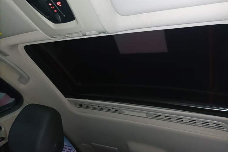 Used BMW 3 Series 2018 320Li Fashion Model Headliner