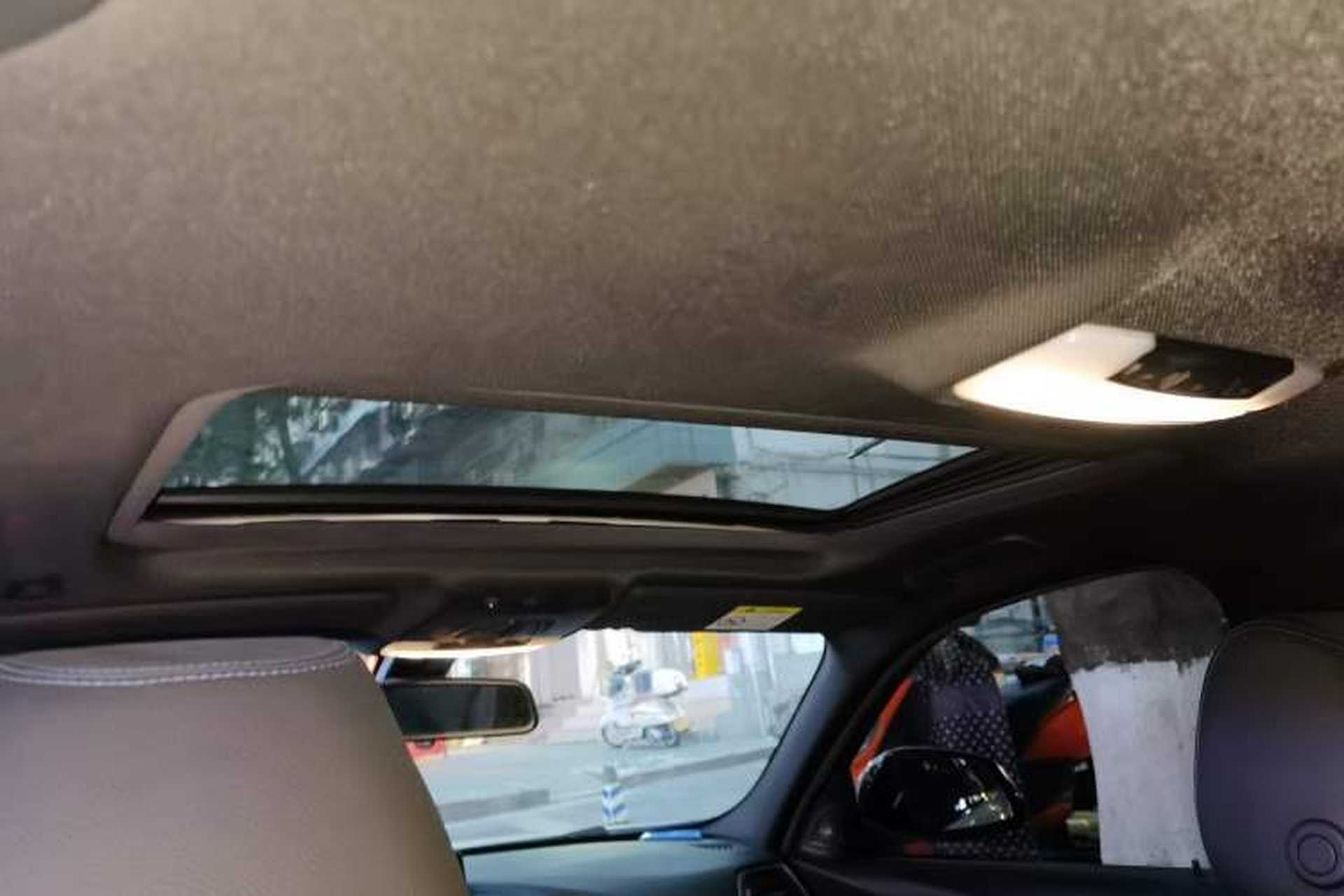 Used BMW 3 Series 2018 320i M Sport Package Headliner