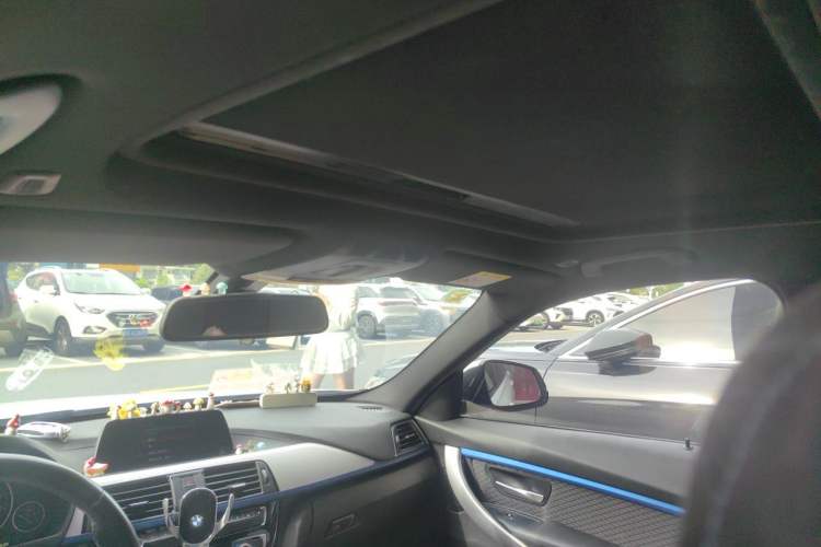 Used BMW 3 Series 2018 320i M Sport Package Headliner