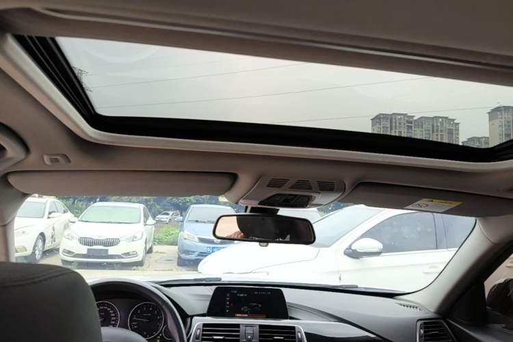 Used BMW 3 Series 2018 320Li Fashion Model Headliner