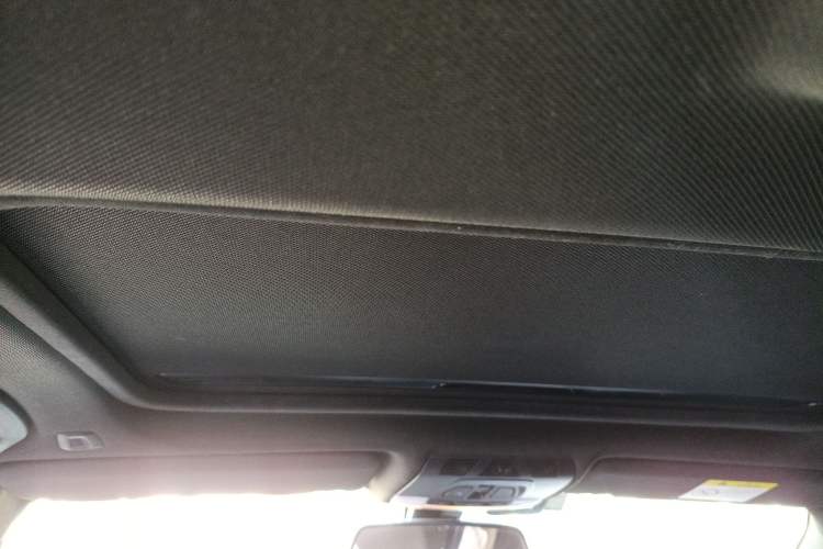 Used BMW 3 Series 2018 320i M Sport Package Headliner