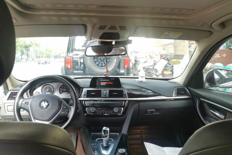 Used BMW 3 Series 2018 320Li Fashion Model Headliner