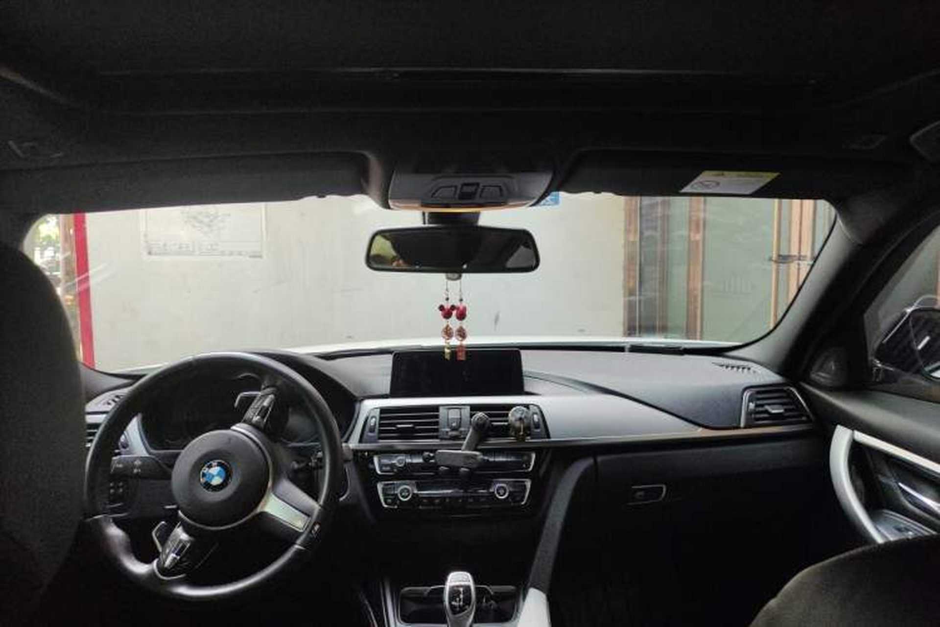 Used BMW 3 Series 2018 320i M Sport Night Edition Headliner