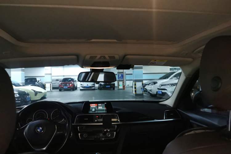 Used BMW 3 Series 2018 320Li Fashion Model Headliner
