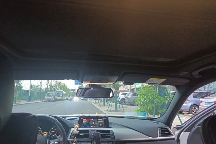 Used BMW 3 Series 2018 330i M Sport Night Edition Headliner