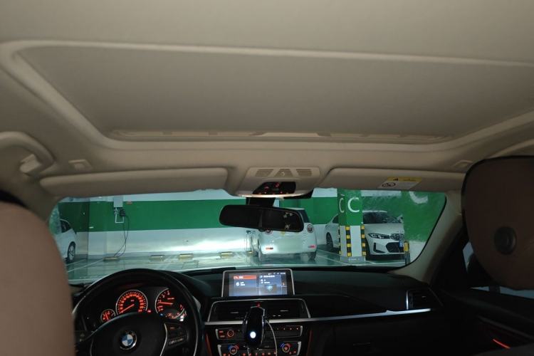 Used BMW 3 Series 2018 320Li Fashion Model Headliner