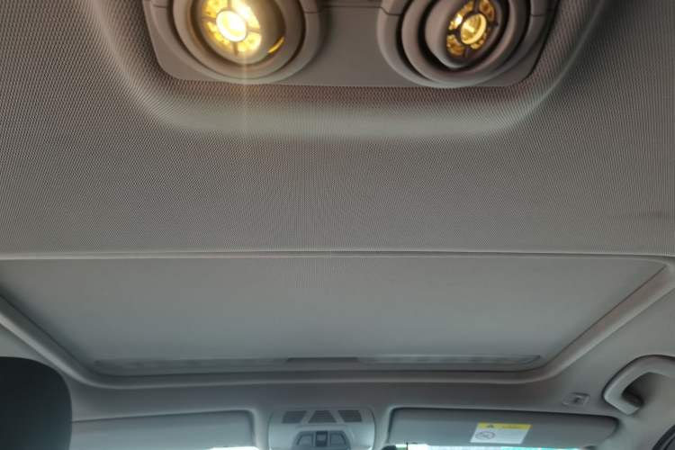 Used BMW 3 Series 2018 320Li Fashion Model Headliner