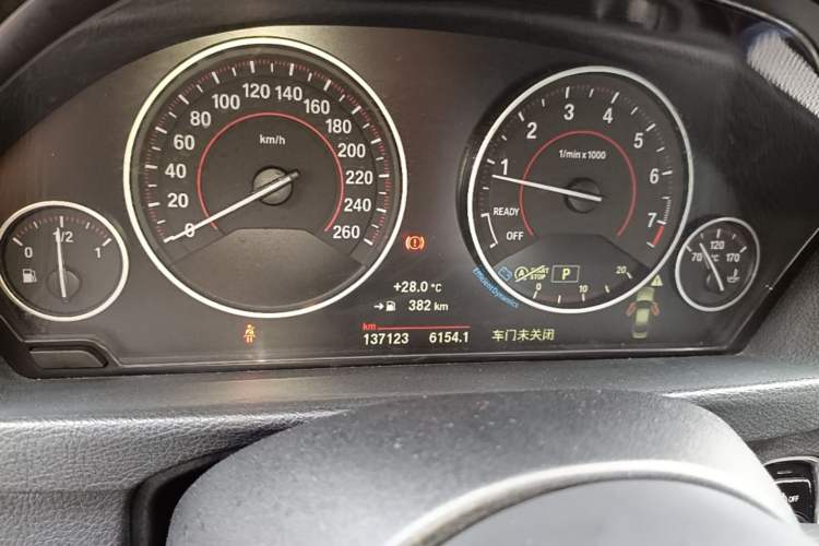 Used BMW 3 Series 2018 320i M Sport Package Instrument Cluster