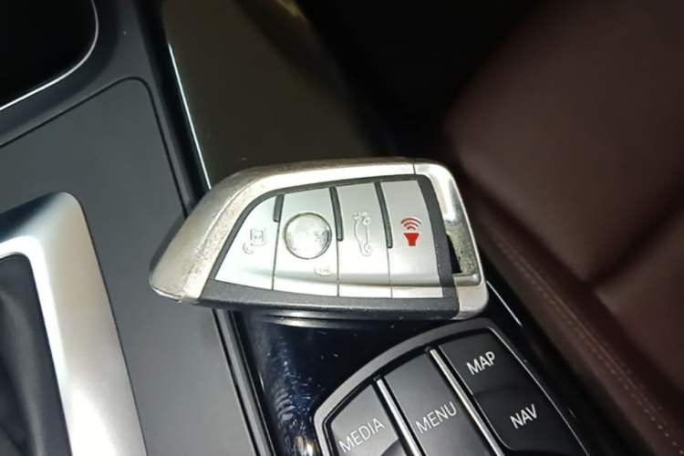 Used BMW 3 Series 2018 320Li Leading Model M Sport Package Interior 1