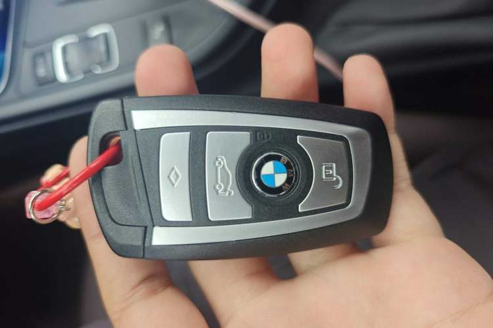 Used BMW 3 Series 2018 320Li Leading Model M Sport Package Interior 1